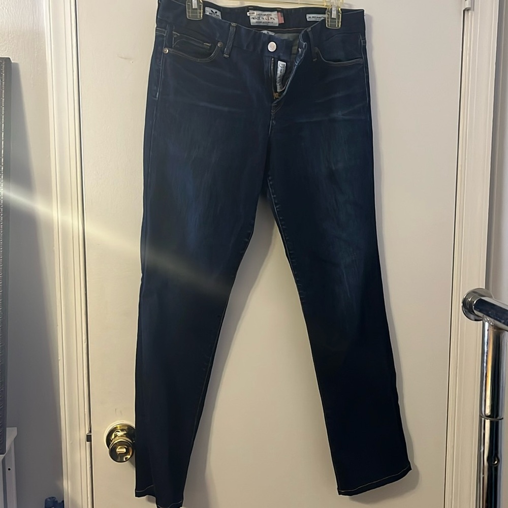 Lucky Brand Straight Leg medium blue jeans